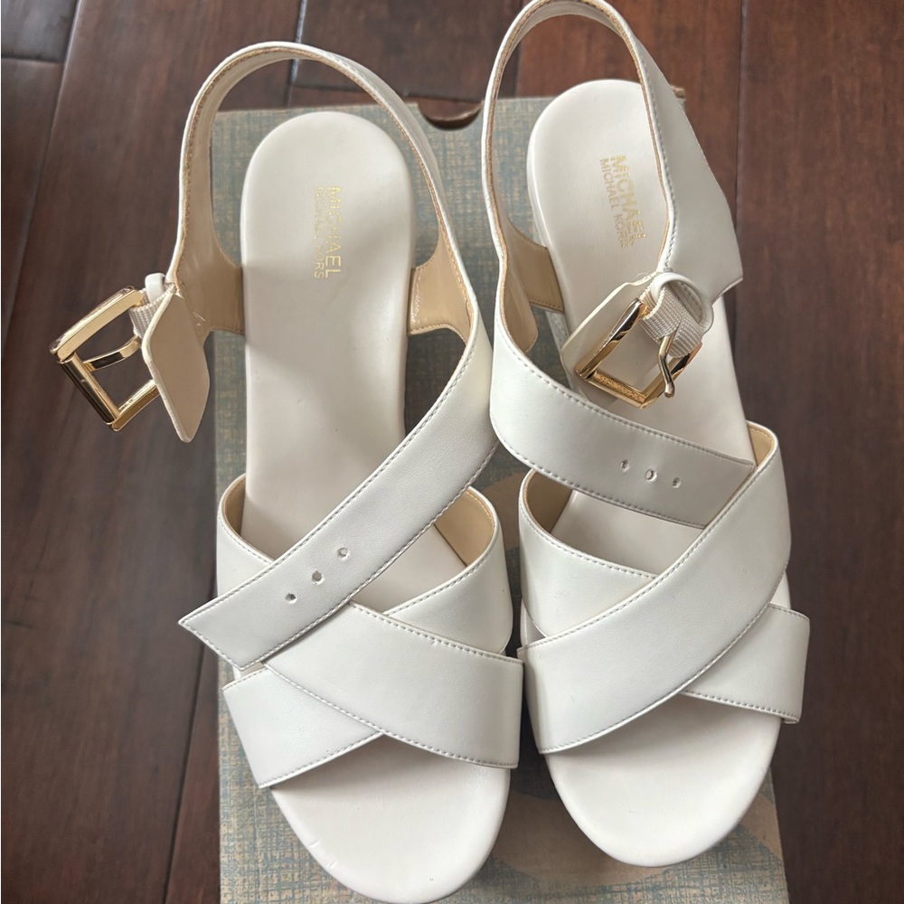 Michael Michael Kors  Platform Sandals nWOT
#9